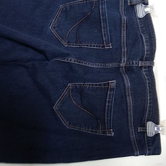 Jeans - Picture 3 of 3